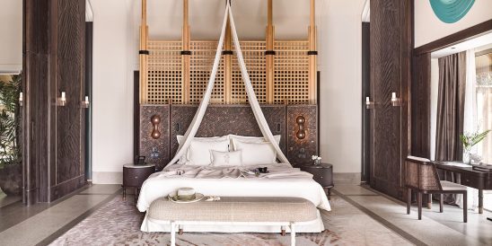 Luxury Beach Villa with Pool Bed