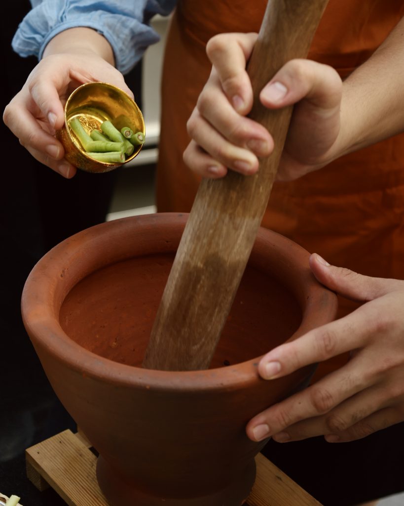 Thai signature cooking techniques and spices (2)