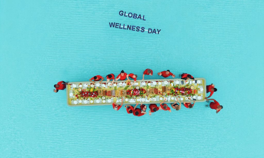Batch Joy Island Maldives Global Wellness Day 2026 World s Largest Floating Breakfast 24 Feet (1)