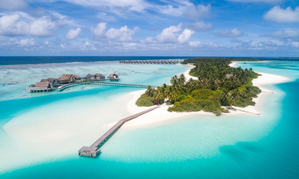 Batch Niyama Private Islands Chill and Play