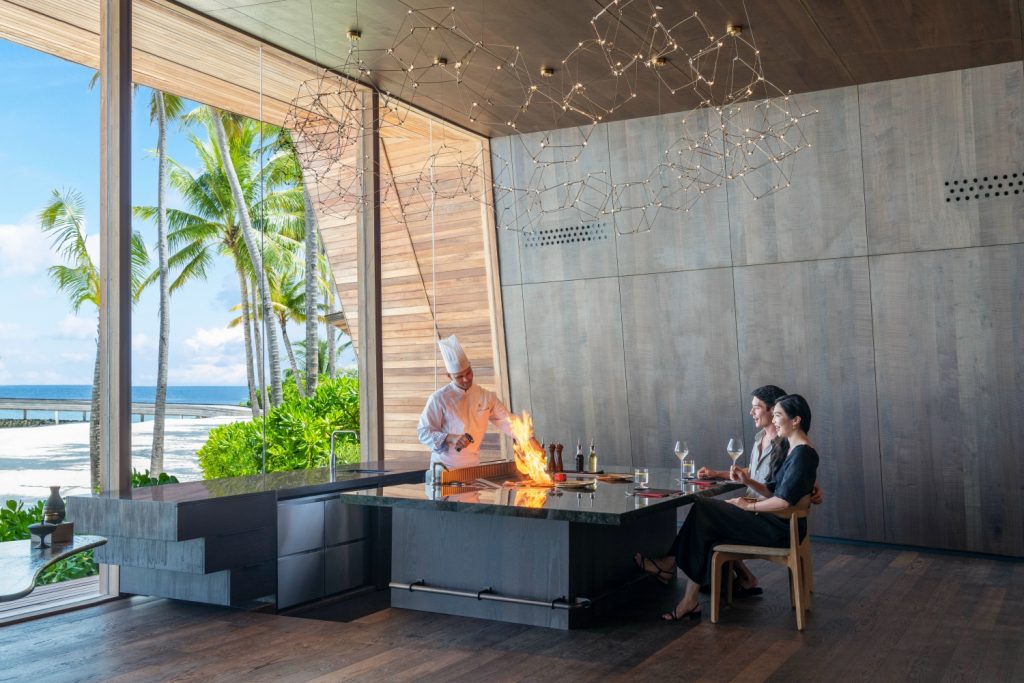 Batch The St. Regis Maldives T PAN (Asian Couple)