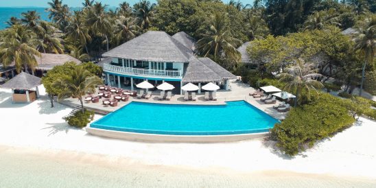 Nh maldives kuda rah resort 04 swimming pool 1920x1037