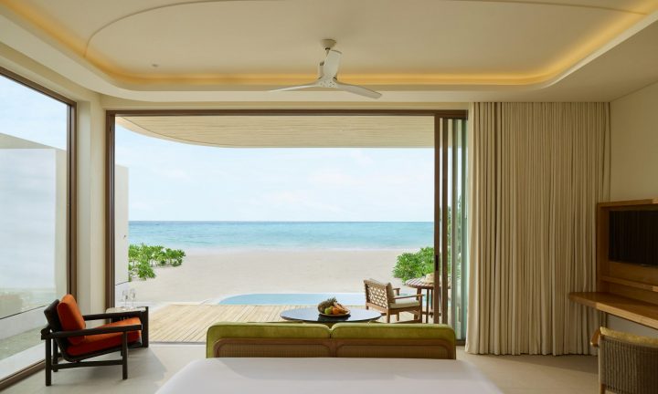 02 cglm one bedroom sunrise beach pool villa 01 Large (2)