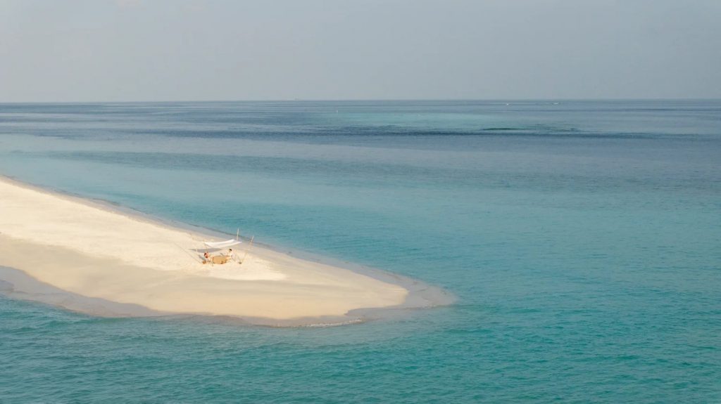 Constance Moofushi Restaurants and Bars Gourmet Specials 11 ezgif.com webp to jpg converter