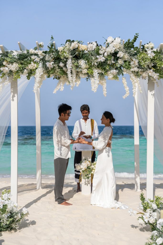 EriMaldivesWeddingLarge1