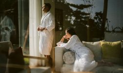 Batch MLDAL lifestyle boduge residence master bedroom couple 1 (1)