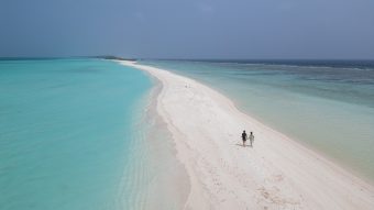Aerial dhigurah sandbank couple