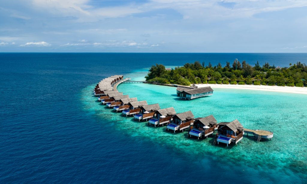 Batch GPKD DRN ReefPoolVillas Spa BeachPoolVillas AerialView 3x2 2026 V1