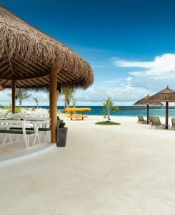 Batch OBLU NATURE Helengeli by SENTIDO Outlets & Dining Thundi Bar2