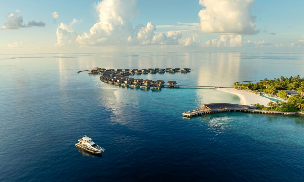 Batch The St. Regis Maldives Vommuli Resort aerial new