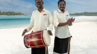 703906 Sambe and Rilwan, Cultural Insiders, Anantara Maldives Resorts 3b41bd original 1790161058 (1)