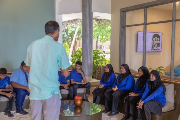 Batch Angsana Velavaru School Visit