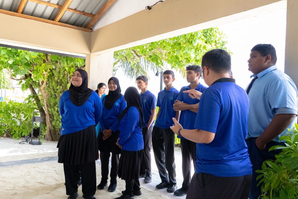 Batch Angsana Velavaru School Visit