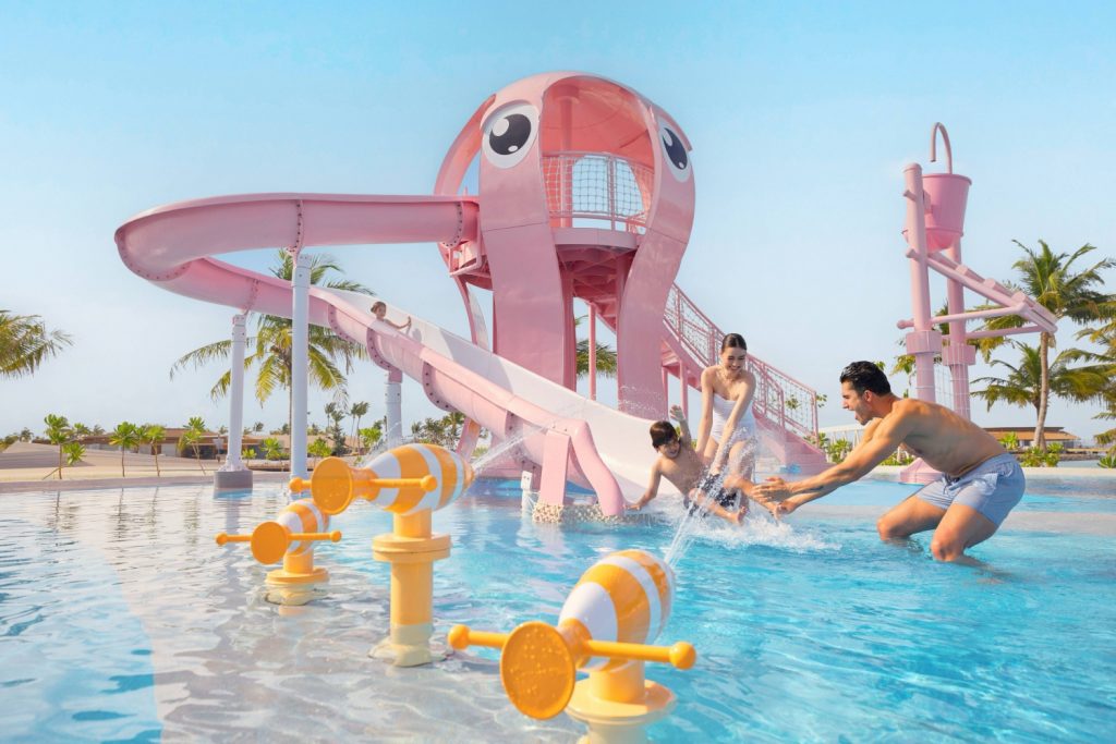 Batch Centara Mirage Lagoon Maldives Waterpark