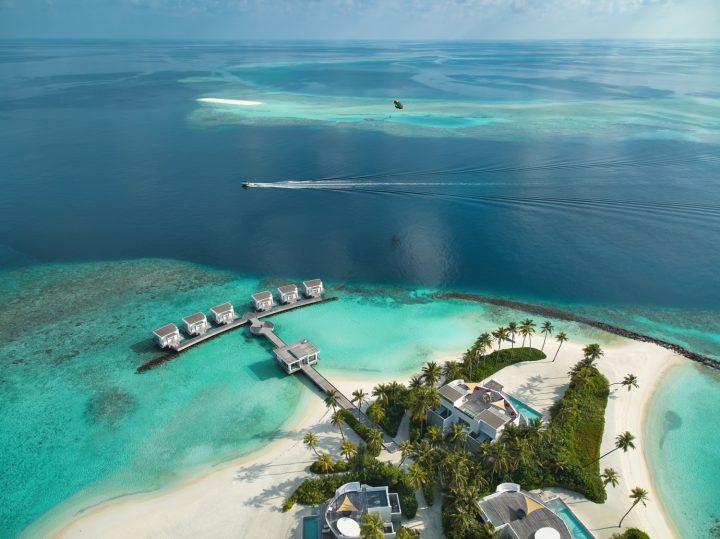Batch Jumeirah Olhahali Island Talise Spa Aerial