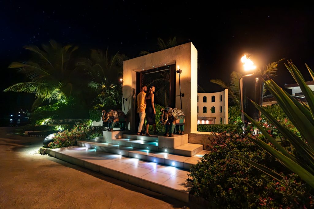 Batch OZEN RESERVE BOLIFUSHI Lifestyle Couple in Saffron 3 (exp 07 05 2029)