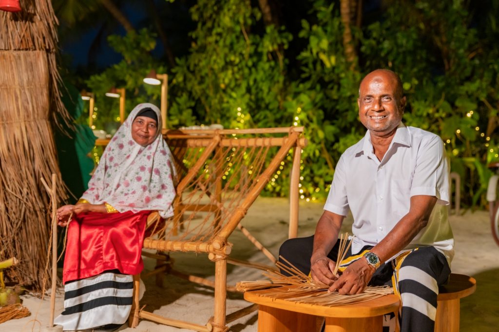 Batch Sirru Fen Fushi Festive Season (7)