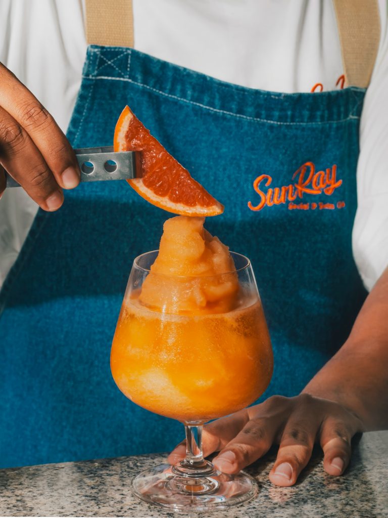 Batch SunRay Maldives Bar in Action