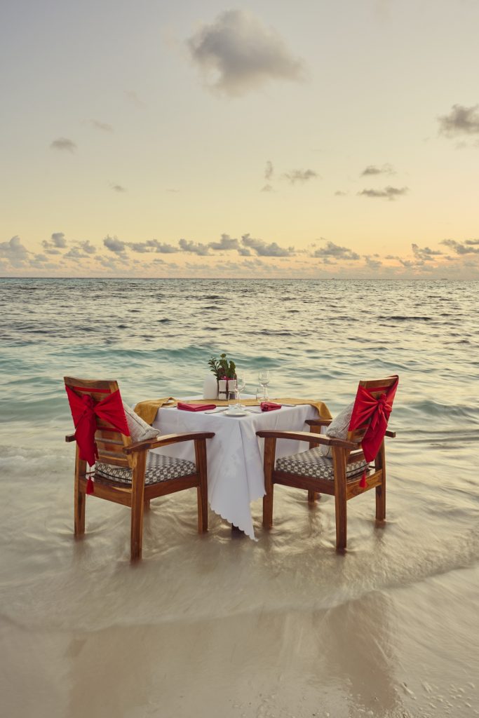 Batch Tide kissed Romantic Dinner