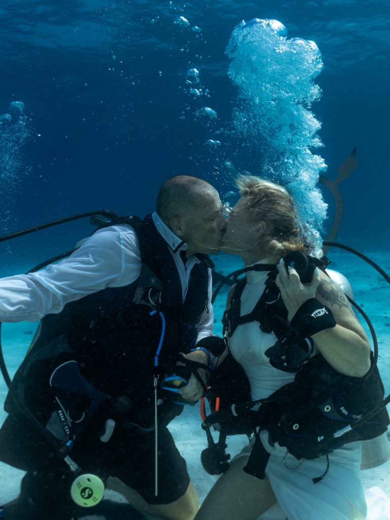 Batch Villa Nautica Underwater Wedding I do