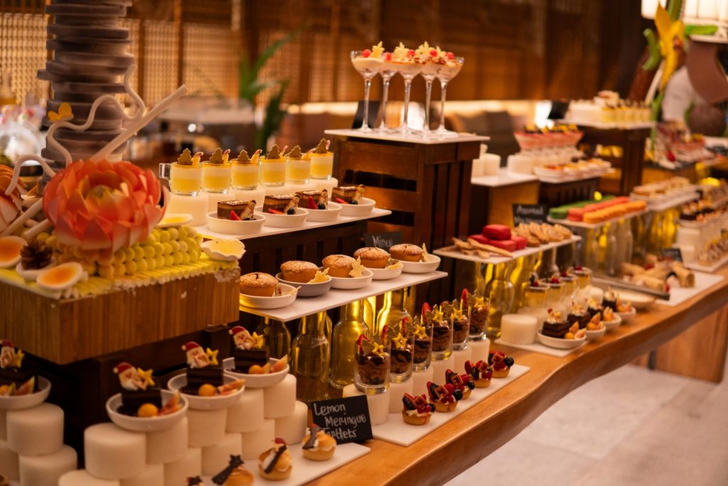 Batch Christmas Dinner Dessert Buffet