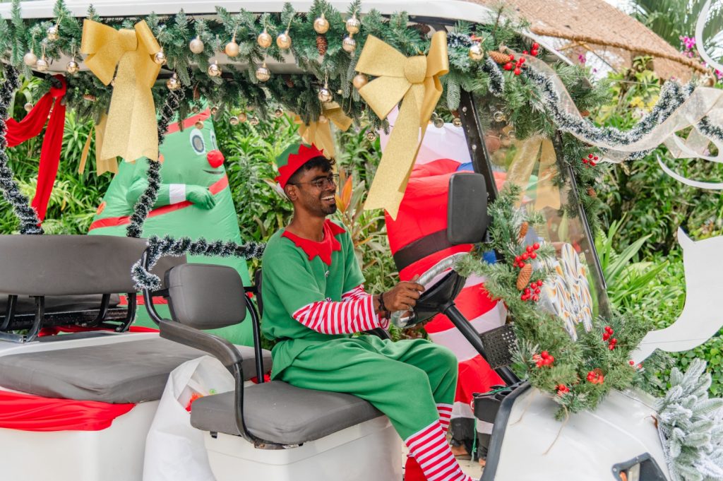Batch Sheraton Maldives Full Moon Resort & Spa Elf in Buggy