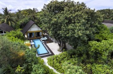 Four Seasons Beach Villa With Pool