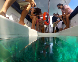 Glass floor boat thing 1