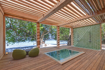 Javvu Spa Gentlemen's Plunge Pool & Shower