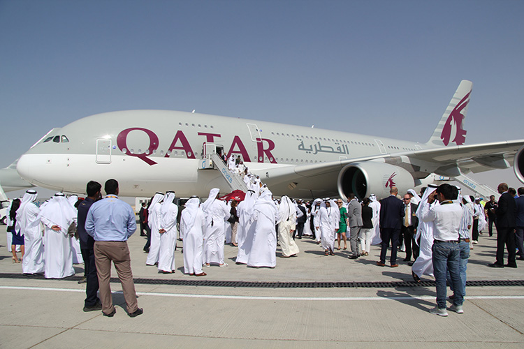 Qatar Airways displays its finest fleet at the opening of the Dubai ...