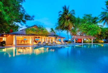 Sheraton Maldives Pool