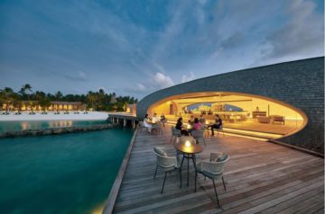 St Regis Vommuli Whale Bar For Web