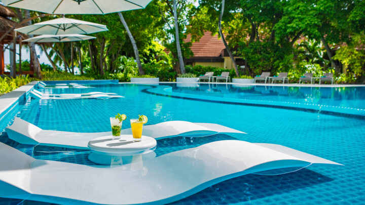 Kurumba Maldives Resort Pool